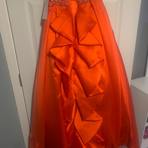 Dress - Picture 3 of 7